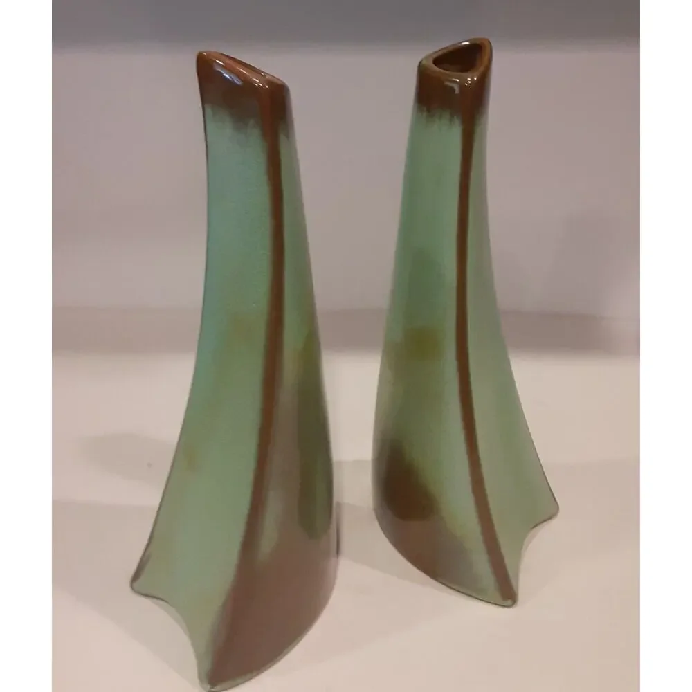 Vintage Frankoma Pottery #41 Triangular Bud Vase X2 Prairie Green NOTE